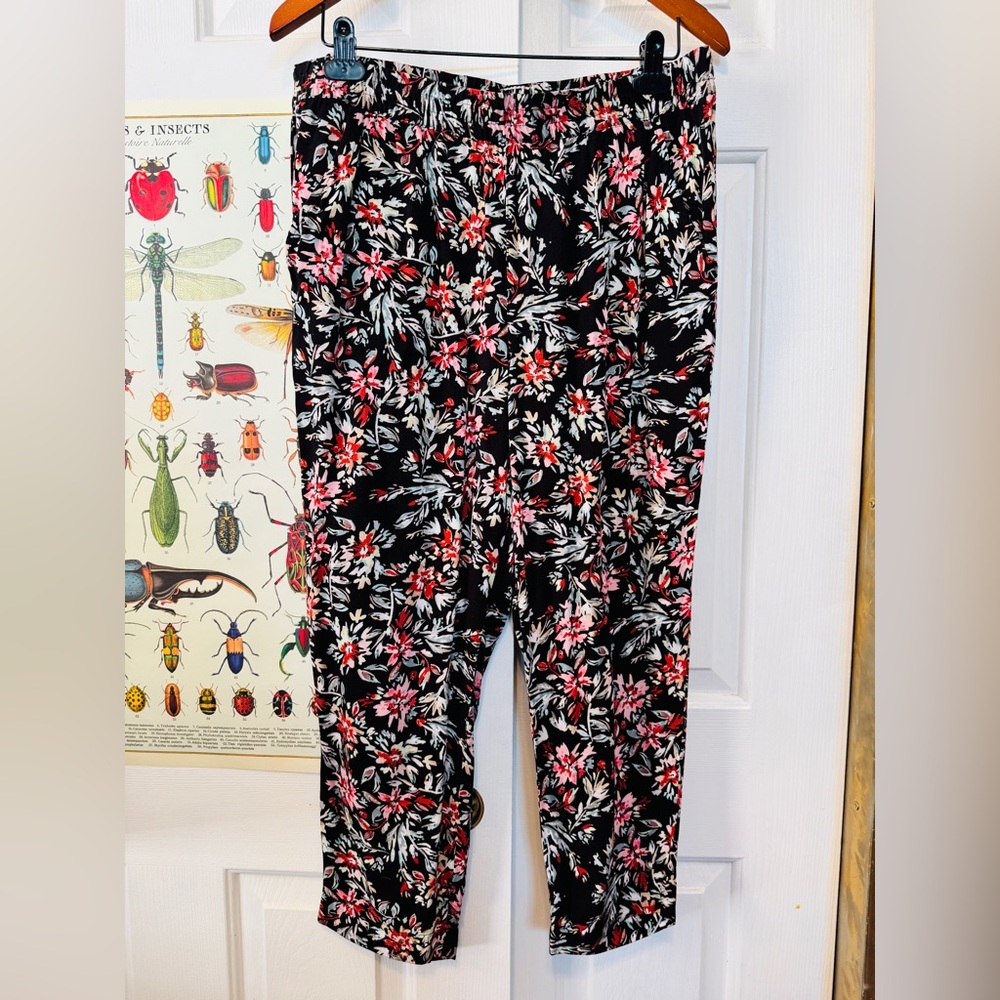 Jessica Simpson Black Floral Pants
